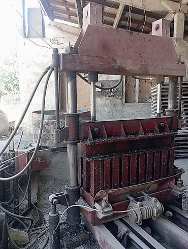 Гидравлический вибропресс для изготовления стеновых блоков Описание