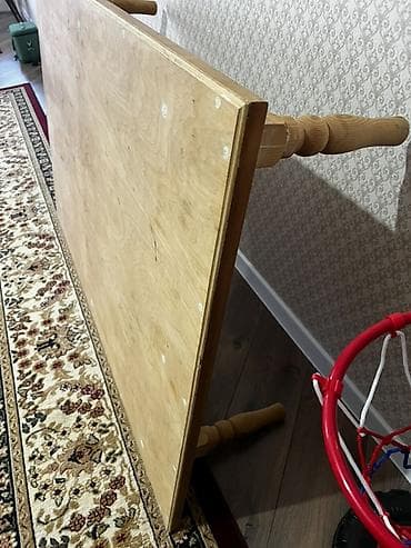 буу стол: Ашкана үчүн үстөл, Колдонулган, Тик бурчтуу, Бүктөлбөгөн — 2