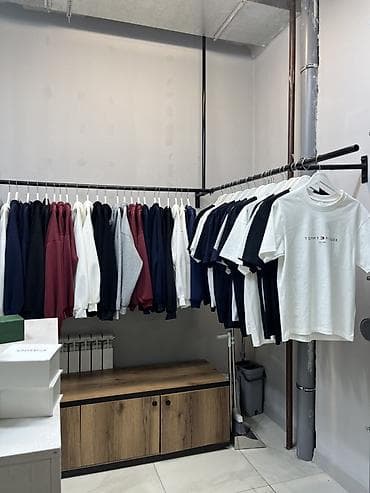 блинный бизнес: Продается готовый бизнес магазин одежды, находится в тц бум, Фрунзе — 3