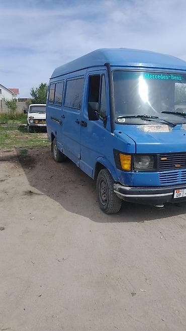 максус авто: Жеңил жүк ташуучу унаа, Mercedes-Benz, Колдонулган — 3