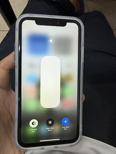 обмен айфон: IPhone XR, 64 ГБ, состояние на фото, а так кроме фейса полностью — 3