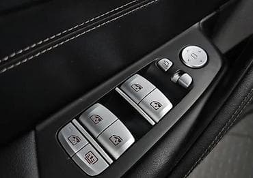 5: BMW 5 series: 2022 г., Седан — 7