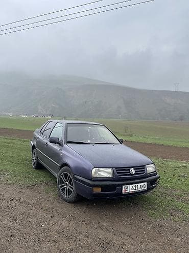 Продажа авто: Volkswagen Vento: 1996 г., 1.8 л, Механика, Газ, Седан — 2