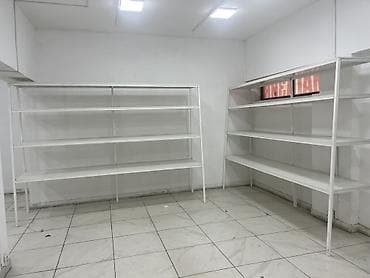 Металлические торговые полки, белые - Конструкция: каркас из металла