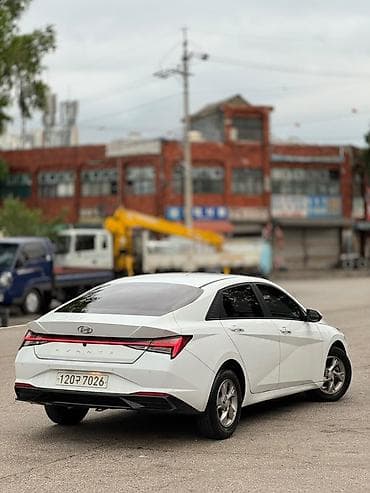 Hyundai Avante: 2020 г., Автомат, Гибрид, Седан