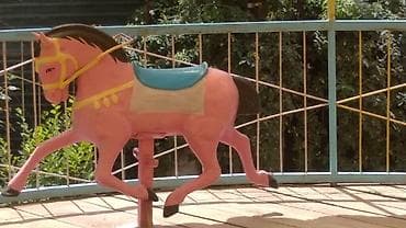 каркасные бассейны б у: Детская карусель «лошадки» с навесом - Аттракцион карусельного типа — 1