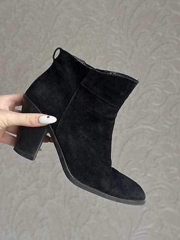 Ботинки и ботильоны: Женские ботильоны из чёрной замши. Mango - Материал: натуральная — 1