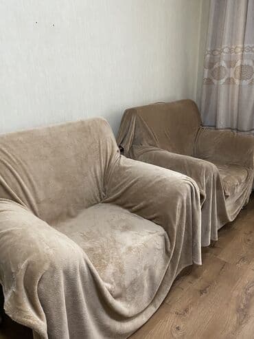 мяхкая мебел: Очень мягкие красивык кресела в классическом стиле. Характеристики: - — 14