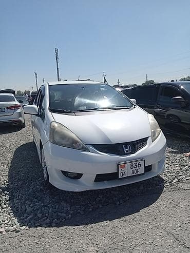 scooter maxi: Honda Fit: 2010 г., 1.5 л, Автомат, Бензин, Хэтчбэк — 3