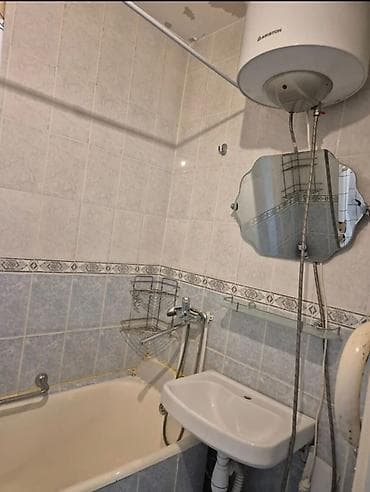 105: 3 комнаты, 62 м², 105 серия, 4 этаж, Косметический ремонт — 4