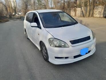 срочно продаю в связи с переездом: Toyota Ipsum: 2003 г., 2.4 л, Автомат, Газ, Вэн/Минивэн — 2
