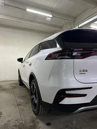 tesla pi: BYD Tang: 2020 г., 1.5 л, Автомат, Гибрид, Кроссовер — 6