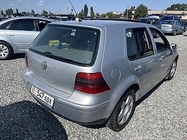 Volkswagen Golf: 2000 г., 2.3 л, Автомат, Бензин, Хэтчбэк