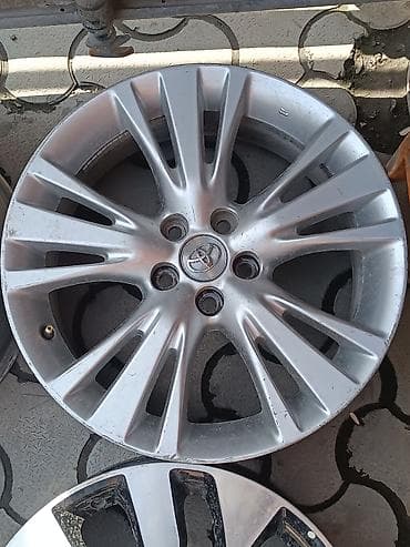 vossen diska: Литые Диски R 19 Toyota, отверстий - 5 — 2