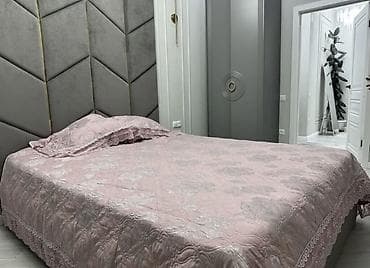90 см: Двуспальная кровать, Б/у, С мягким изголовьем, длина - 200 см — 3