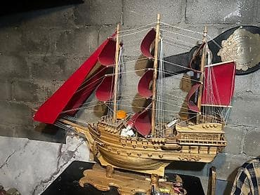 деревянные кораблики: Деревянная модель парусного корабля с красными парусами - Материал — 1