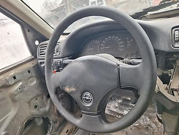 subaru legacy 2017: Опель вектра кузов руль стёкла двери сидения — 3