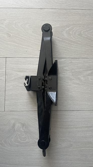 Упаковочно-фасовочные аппараты: Домкрат ромбический автомобильный - Механический винтовой домкрат — 2