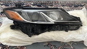 tesla model 3: Бампер Toyota, Оригинал — 3