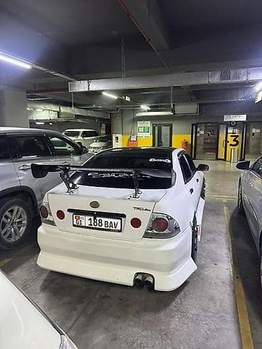 jdm авто: Toyota Altezza: 2000 г., 2 л, Автомат, Бензин, Седан — 3