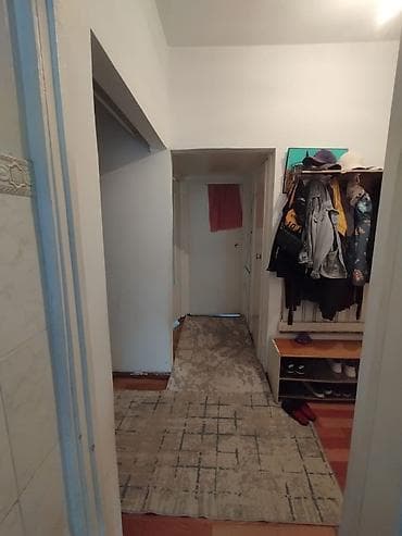 105: 3 комнаты, 60 м², Кызыл Аскер 105 серия, 5 этаж — 4