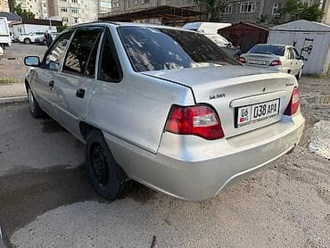 Унаа сатуу: Daewoo Nexia: 2011 г., 1.5 л, Кол менен иштөөчү, Бензин, Седан — 3