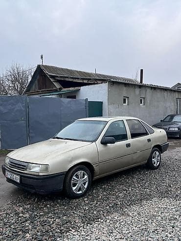 аудио системы: Opel Vectra: 1993 г., 1.6 л, Механика, Бензин, Седан — 2