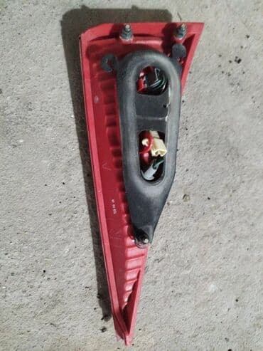 багажник на хонда степвагон: Арткы оң стоп-сигнал Toyota 2000 г., Колдонулган, Оригинал, Жапония — 5