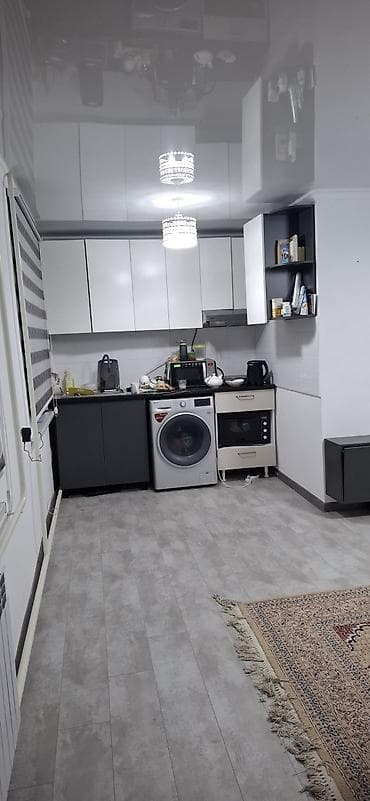 3 room: 3 комнаты, 60 м², Хрущевка, 1 этаж — 3
