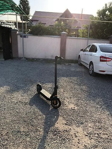 Ninebot G30 Запас хода: 30-35 км 3 скорости: Eco,Medium,Sport