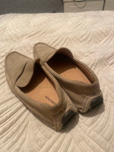 срочно продаю в связи с переездом: Мужские туфли, 42.5, Новый, цвет - Бежевый — 2