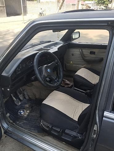 на бмв: BMW : 1985 г., Механика, Седан — 6