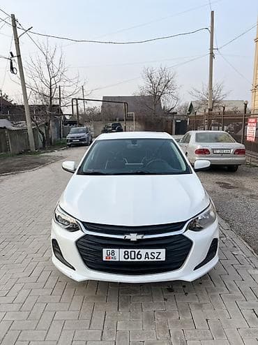 Chevrolet Onix: 2020 г., 1 л, Автомат, Бензин, Седан
