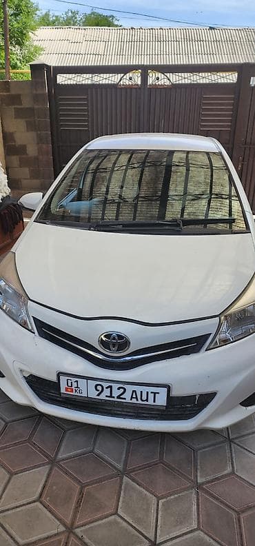 тойота ярис гибрид: Toyota Yaris: 2014 г., 1.3 л, Автомат, Бензин, Хэтчбэк — 1