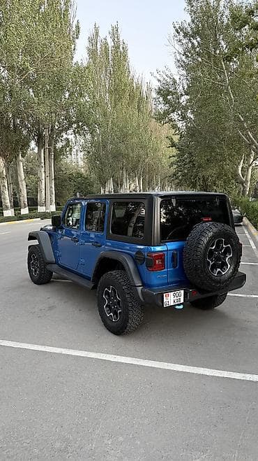 американский джип: Jeep Wrangler: 2023 г., 2 л, Автомат, Гибрид, Внедорожник — 6