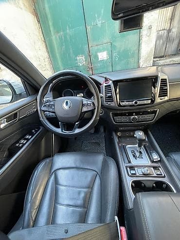 маш: Ssangyong Rexton: 2019 г., 2.2 л, Автомат, Дизель, Кроссовер — 4