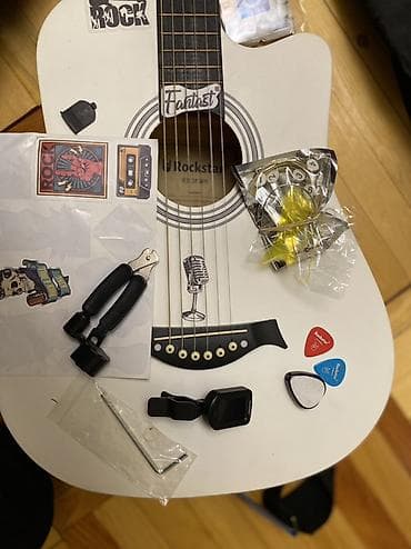 Акустическая гитара Rockstar RS-38 WH, цвет белый, вырез cutaway