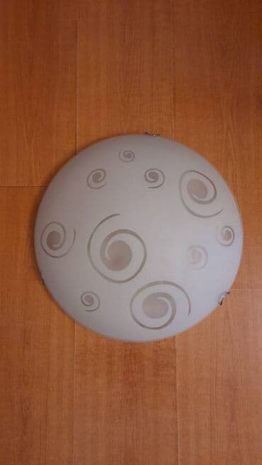 Светильник потолочный, можно на стену, 3 лампы. Плафон стекло