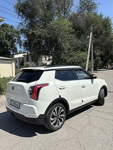 портер 2 салон: Ssangyong Tivoli: 2020 г., 1.6 л, Автомат, Дизель, Кроссовер — 4