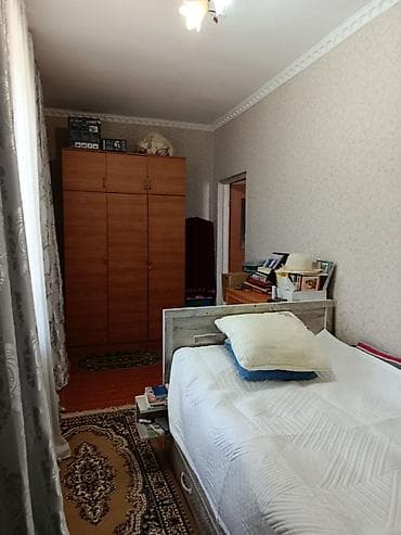 ош южный: 2 комнаты, 42 м², Сталинка, 2 этаж, Косметический ремонт — 4