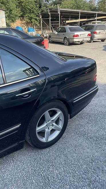e500 124: Mercedes-Benz E-Class: 2000 г., Седан — 3