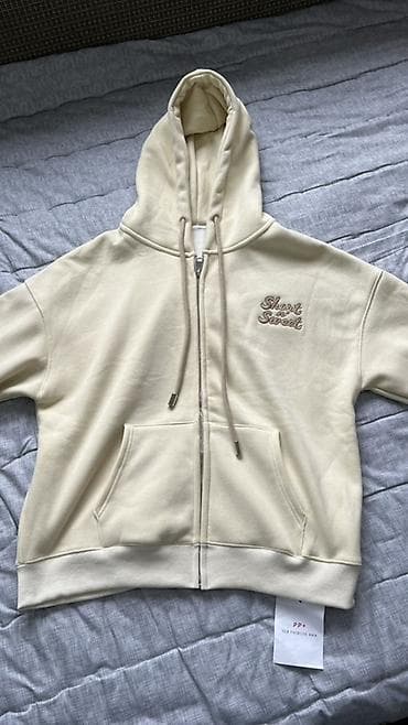 оптом кийим: Толстовки-худи с капюшоном, разные модели и расцветки. Варианты: - — 4