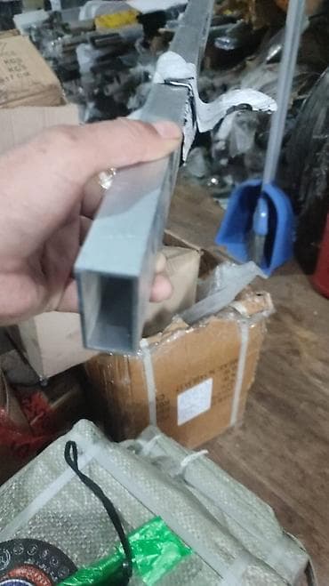 Үй жана бакча: Кийим бычуучу үстөл, түсү - Кара — 2