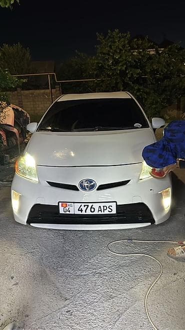 тойота приус с: Toyota Prius: 2013 г., 1.8 л, Вариатор, Гибрид, Лифтбек — 1
