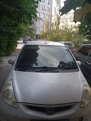 Honda Fit: 2002 г., 1.3 л, Автомат, Бензин, Хэтчбэк at lalafo.kg Honda Fit: 2002 г., 1.3 л, Автомат, Бензин, Хэтчбэк