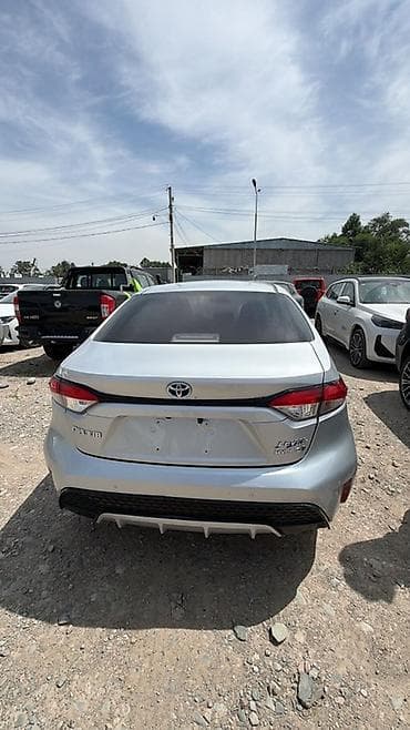 Toyota Levin: 2021 г., 1.8 л, Вариатор, Гибрид, Седан — 4
