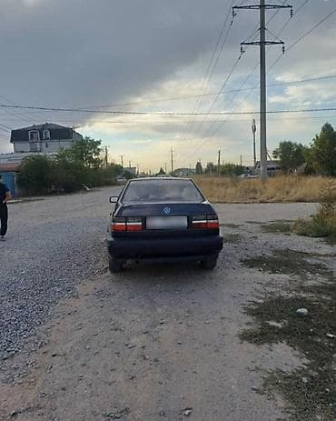 Унаа сатуу: Volkswagen Vento: 1996 г., 1.8 л, Кол менен иштөөчү, Бензин, Седан — 1