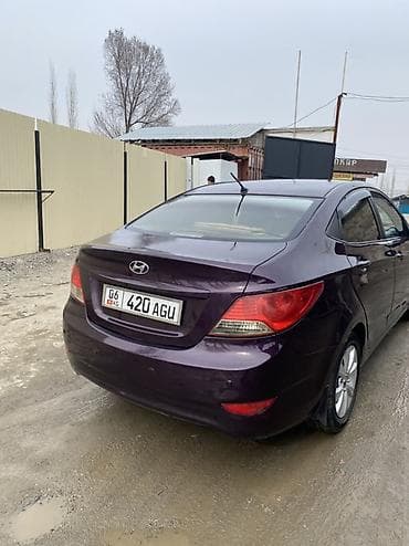 Hyundai: Hyundai Accent: 2013 г., 1.6 л, Механика, Бензин, Седан — 5