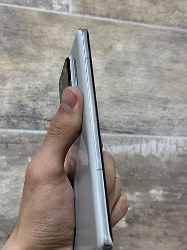 hisense 49: Xiaomi, 13 Pro, Б/у, 256 ГБ, цвет - Зеленый, 2 SIM — 3