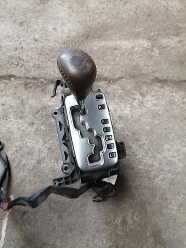 Руль бөлүгү: Селектор АКПП Toyota Mark II JZX110, двигатель 1JZ‑FSE, год 2000. - — 1